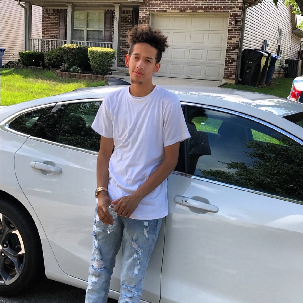 Meet your Posher, Lexus